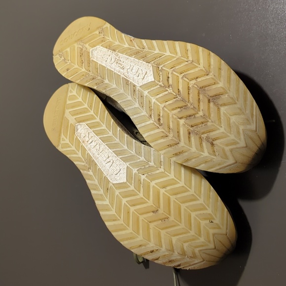 Saucony Everun 11.5 - Picture 5 of 6